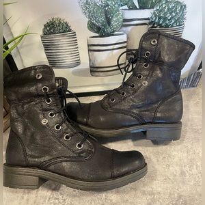 Women's Block Heel Arizona Combat Boots Size 7.5M